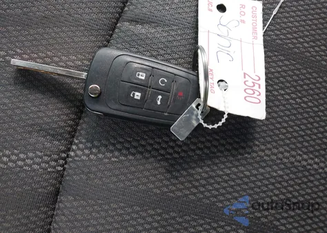 2016 Chevrolet Sonic Lt Auto из США, поврежденный, VIN 1G1JC5SH4G4108841